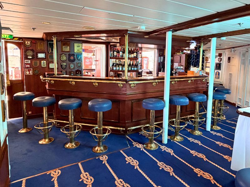 Piano Bar
