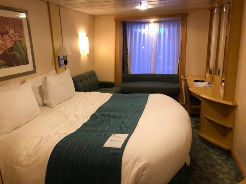 Mariner of the Seas interior promenade room
