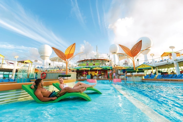 Swimming pool on Navigator of the Seas