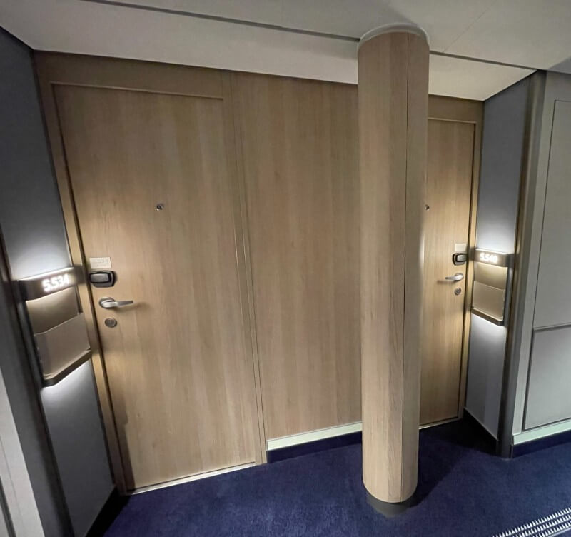 P&O Iona cabins with narrow doorways