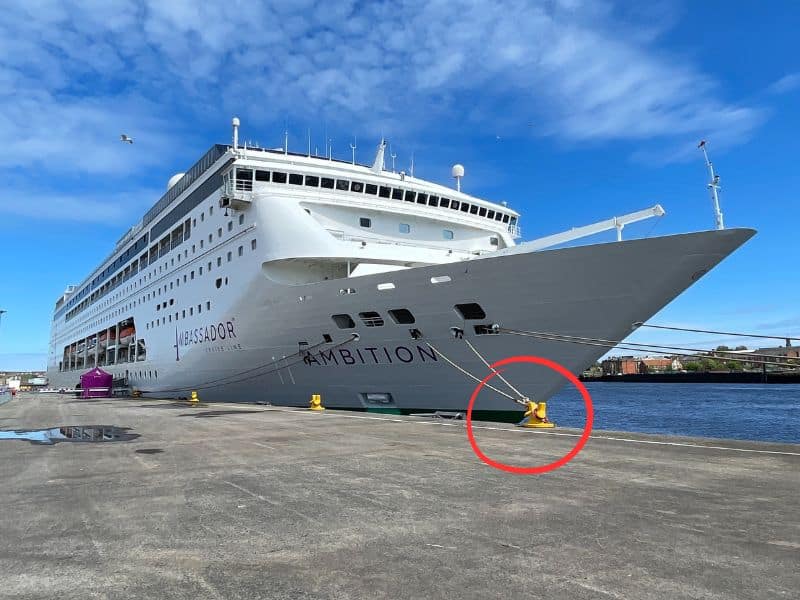 cruise ship bollards