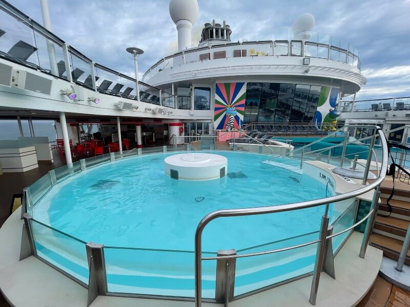 The lazy river on Anthem of the seas