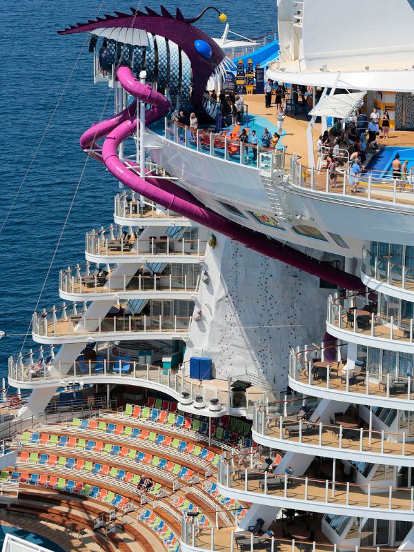 AquaTheater Suites