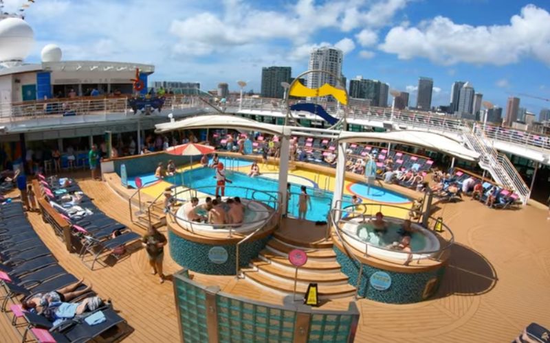 Brilliance of the Seas Pool Deck
