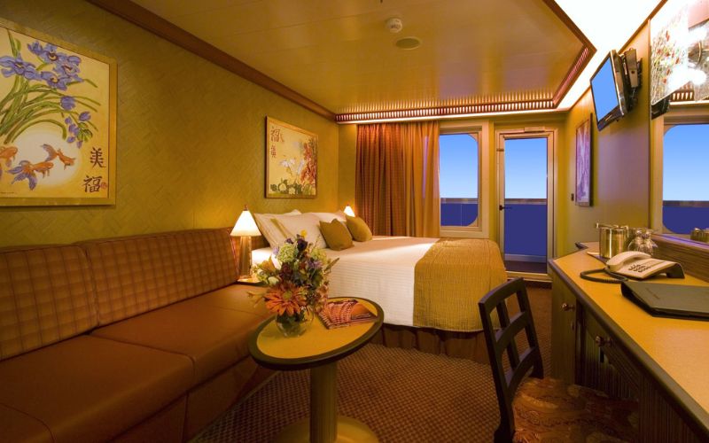 Carnival balcony room