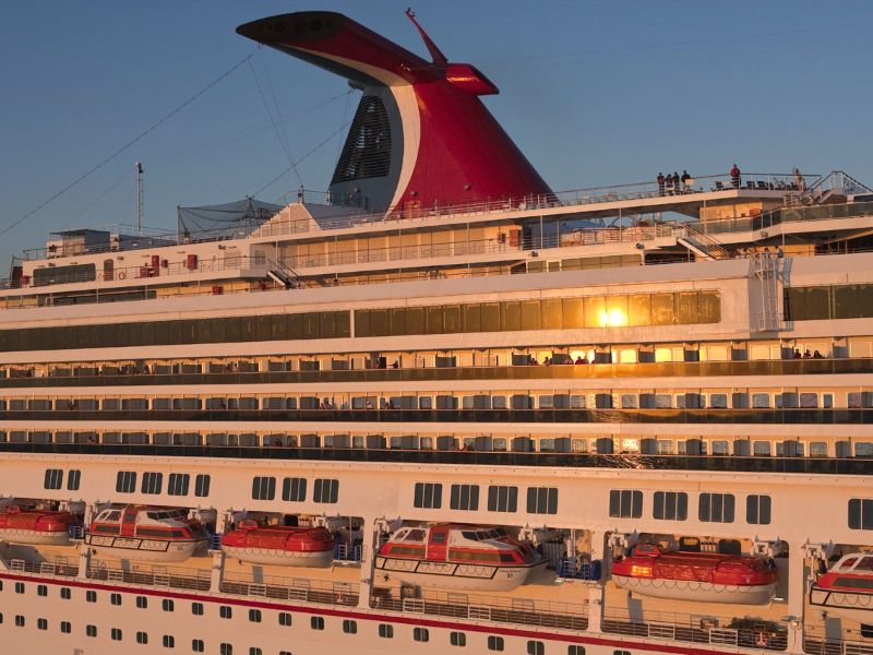 Carnival Splendor in sunset
