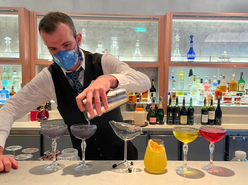 Cocktails in Nightingales