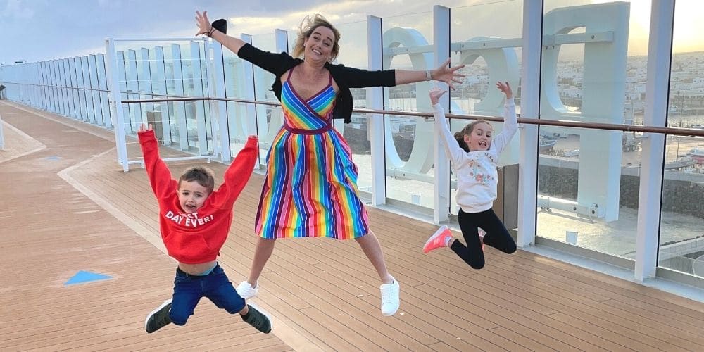 Cruise Mummy and family