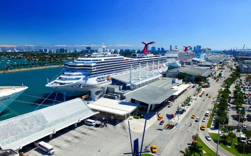 Cruise ships in Miami