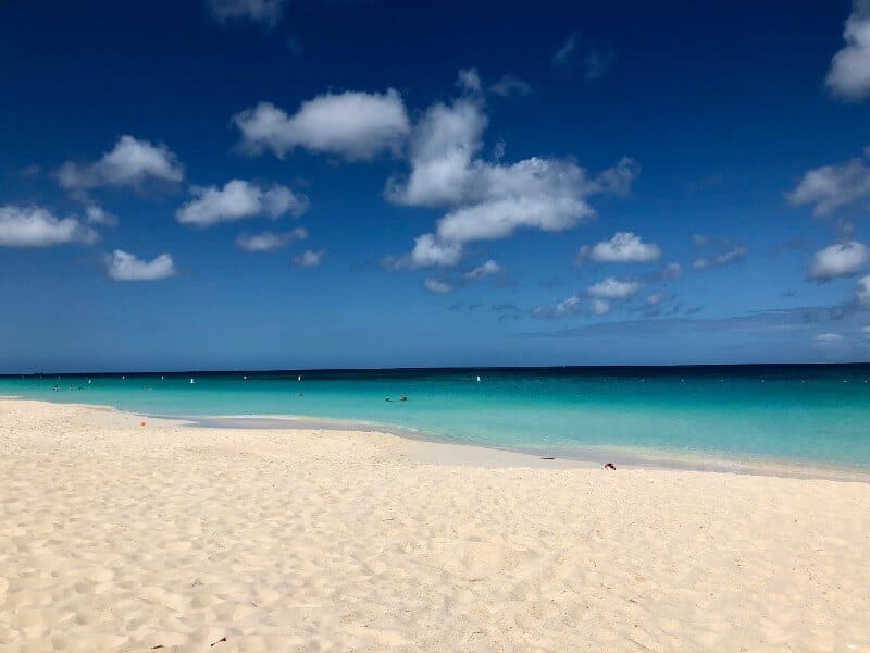 Quiet beach on Aruba
