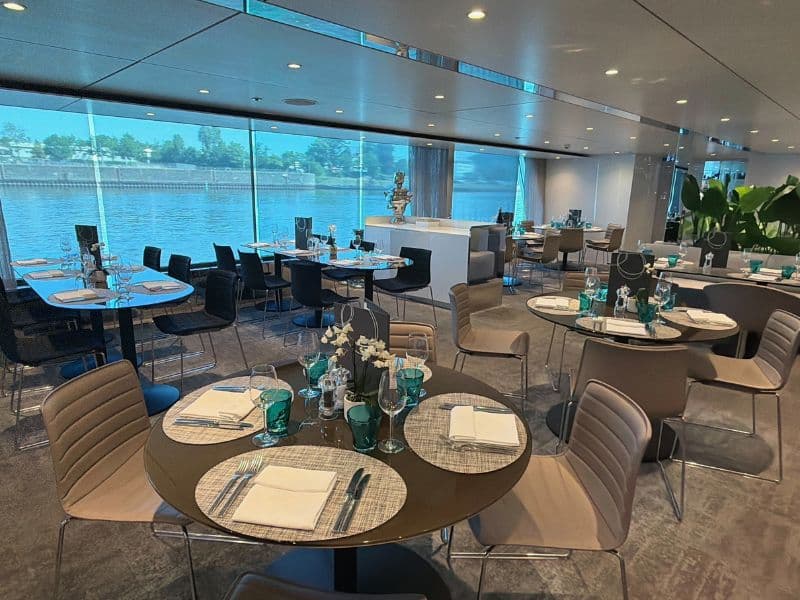 Emerald restaurant