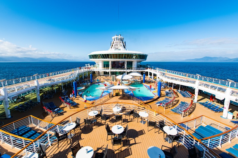 Explorer of the Seas pool deck