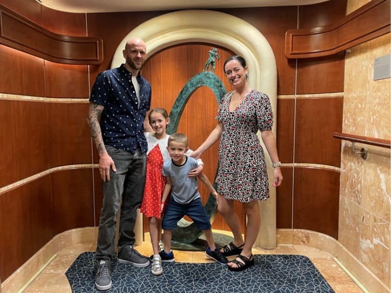 Family on cruise casual dress