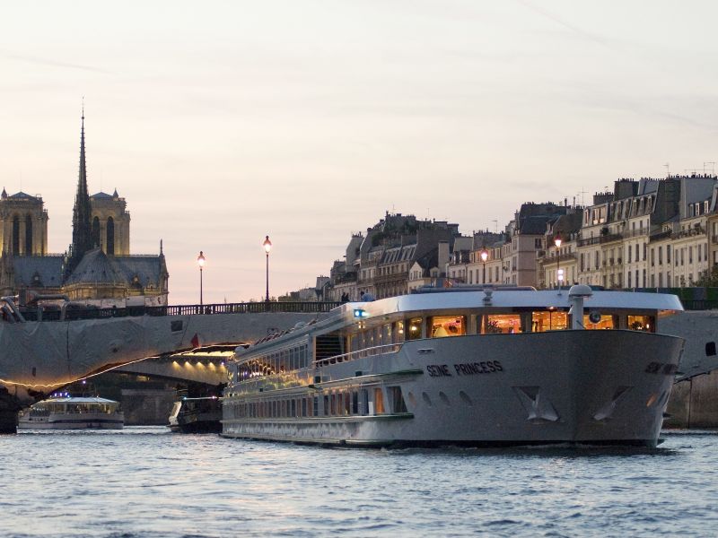 Seine cruise