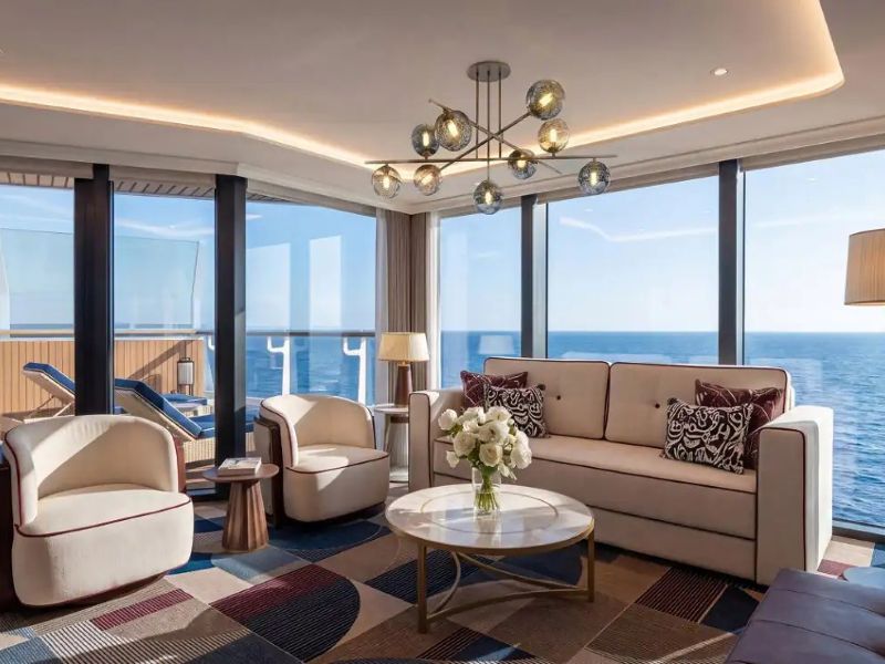 Holland America HAL Zuiderdam Bridgeview Suite