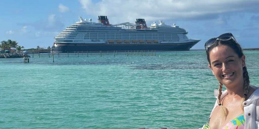 Cruise Mummy with the Disney Wish cruise ship at Castaway Cay