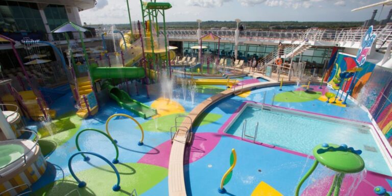 Independence of the Seas Splashaway Bay