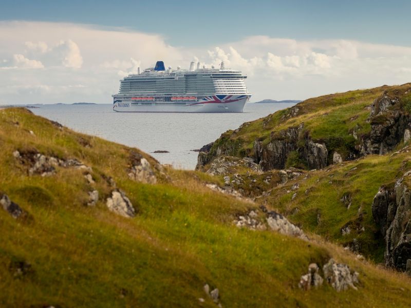 Iona cruising