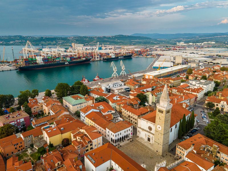 Houses beside the sea at Koper