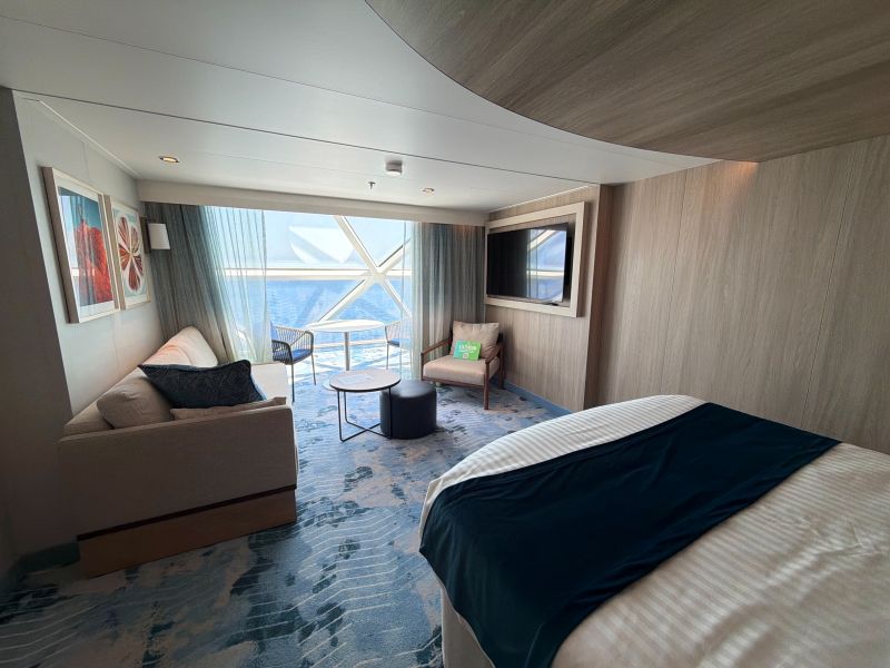 Legend of the Seas Panoramic Suite