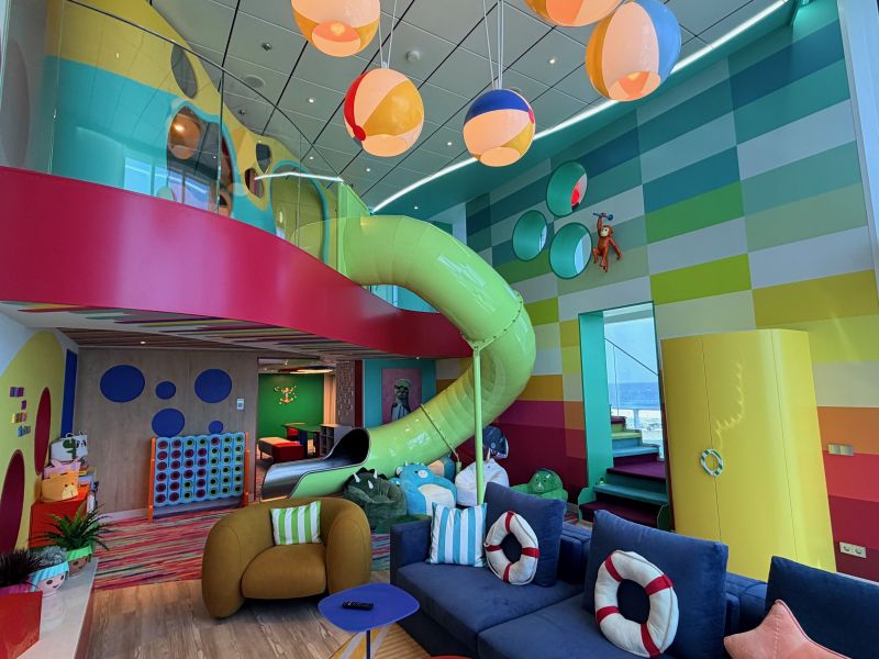 Legend of the Seas Ultimate Family Townhouse