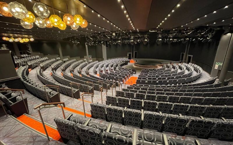 MS Rotterdam world stage