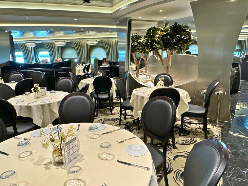 MSC dining room