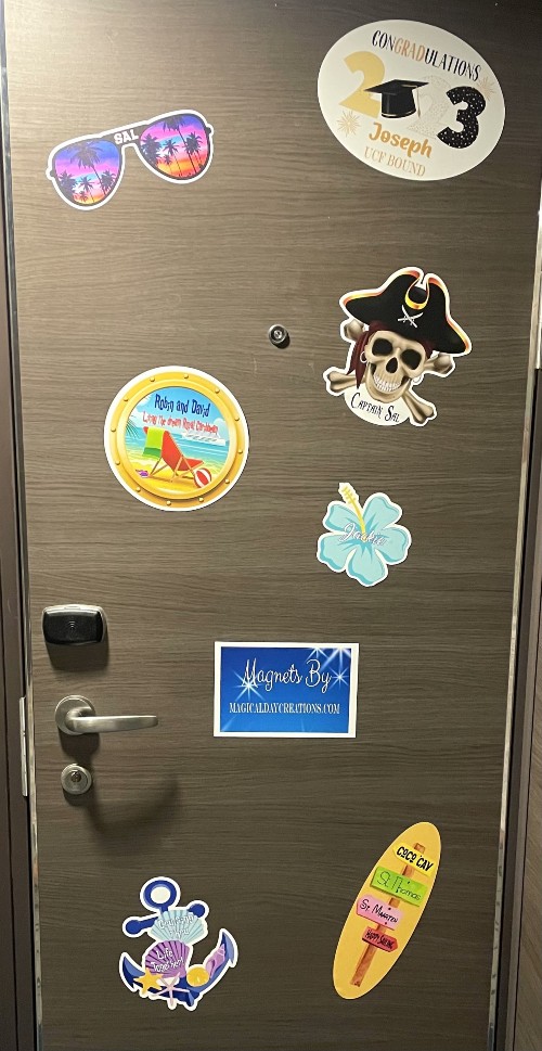 Cruise cabin door decorations