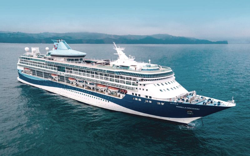 Marella Discovery cruising the empty sea with shear beauty