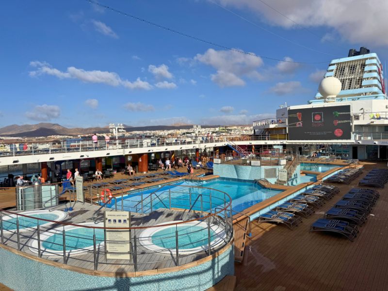 Marella Explorer pool