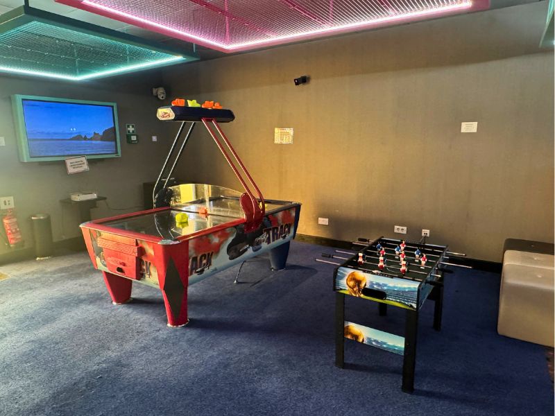 Hideout kids club