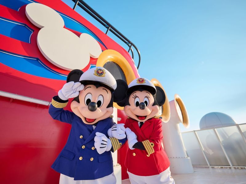 Minnie and Mickey on Disney Adventure