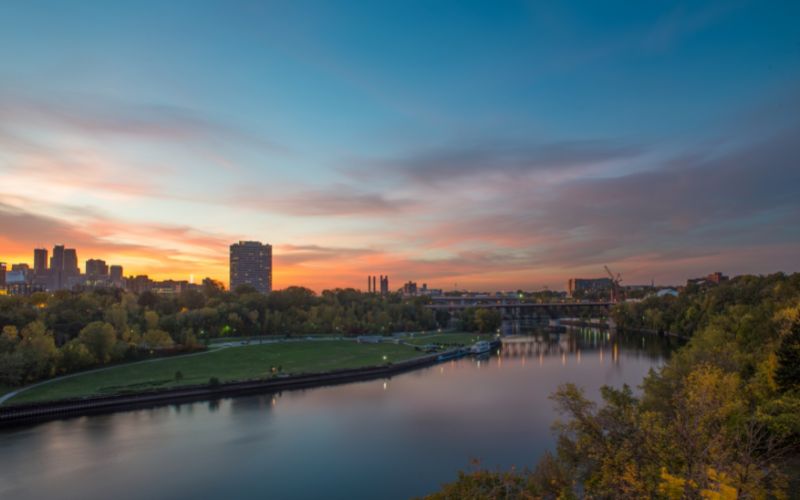 Sunset view of Mississippi River