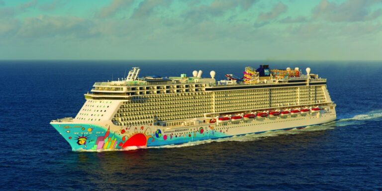 NCL Breakaway Ship