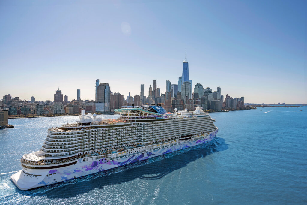 NCL Luna