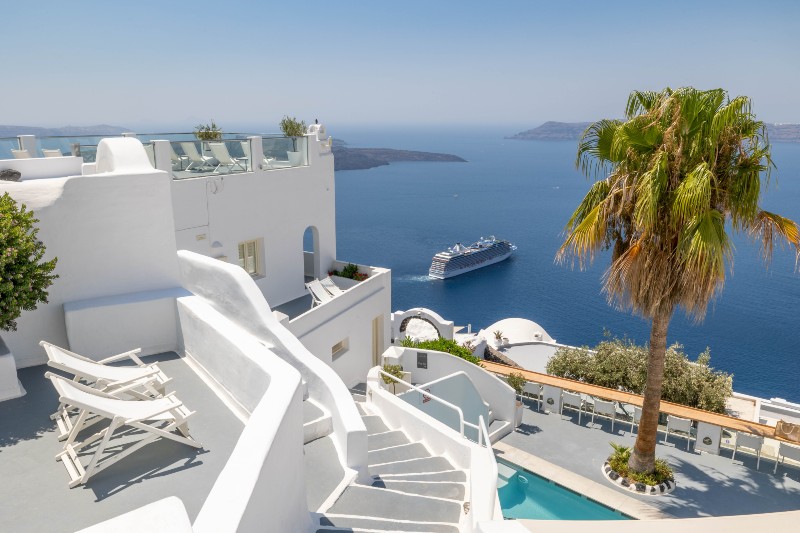 Oceania Riviera in Santorini