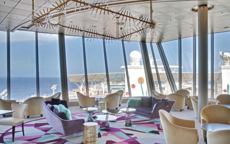 Suite lounge with its overlooking ocean view