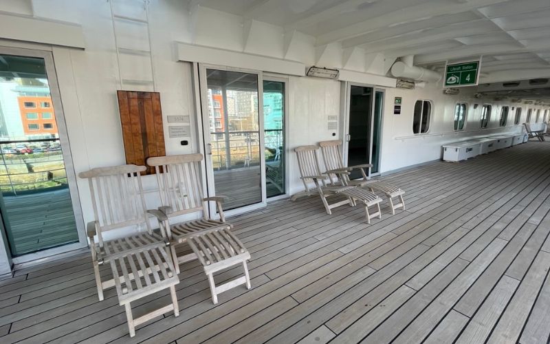 Terrace cabin Borealis