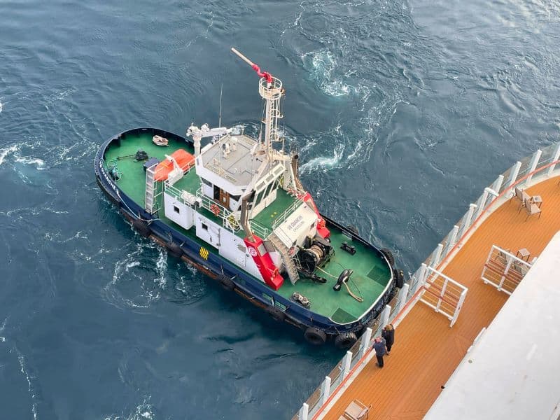 tug boat