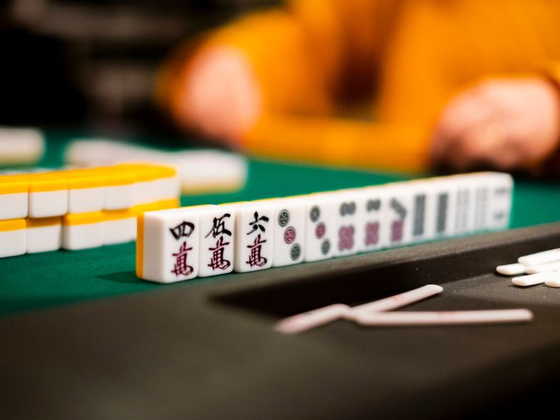 Mah-jong table