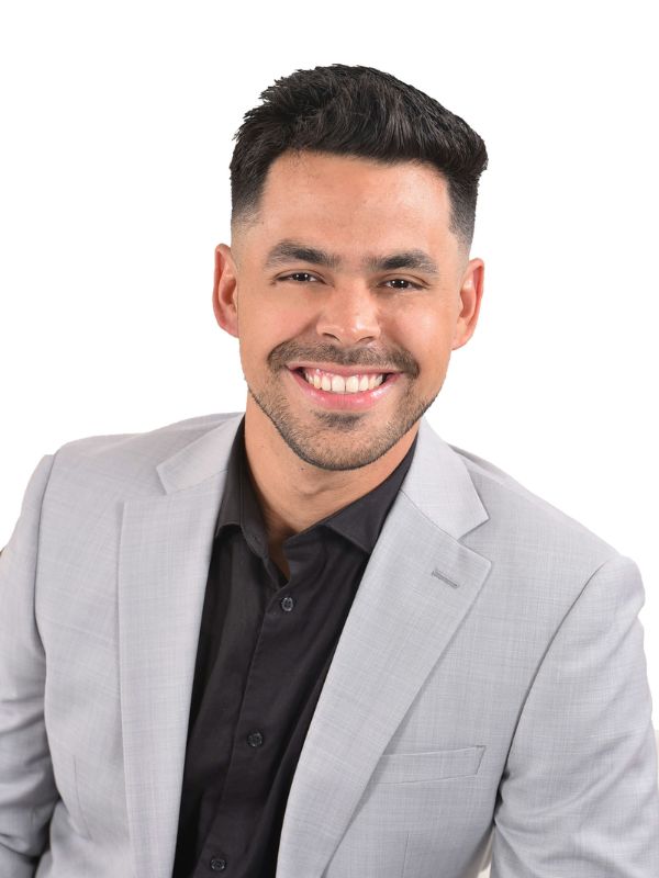 VICTOR PASTRANA
