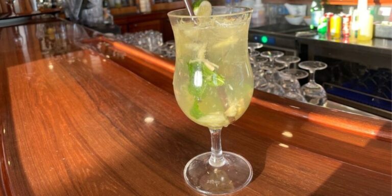 cocktail on Windstar cruise