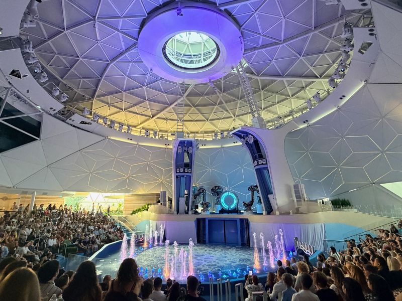 Aquadome legend of the seas