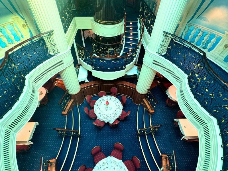 Restaurant on Royal Clipper