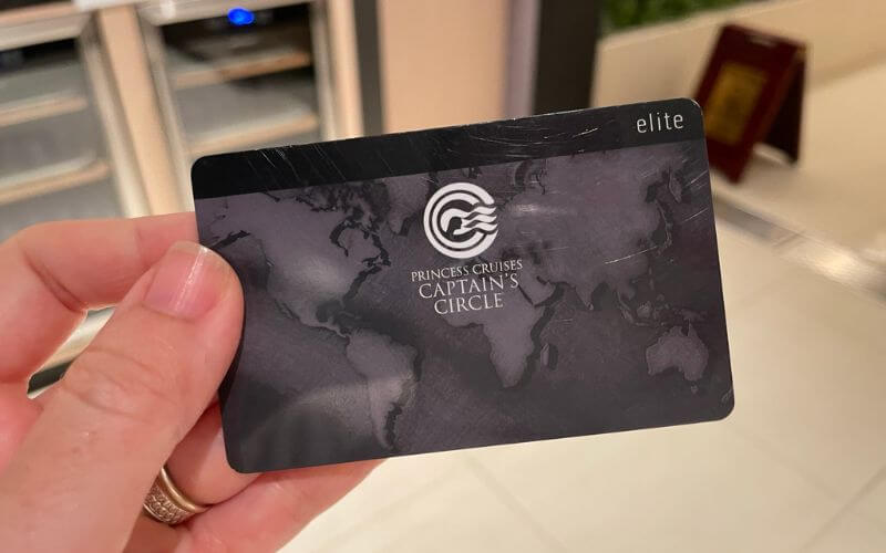 Elite Captain's circle card