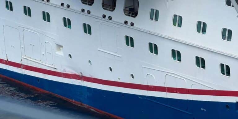 Carnival Breeze damaged after pier collision