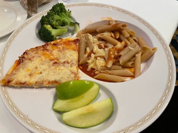 Kids vegan pizza and pasta