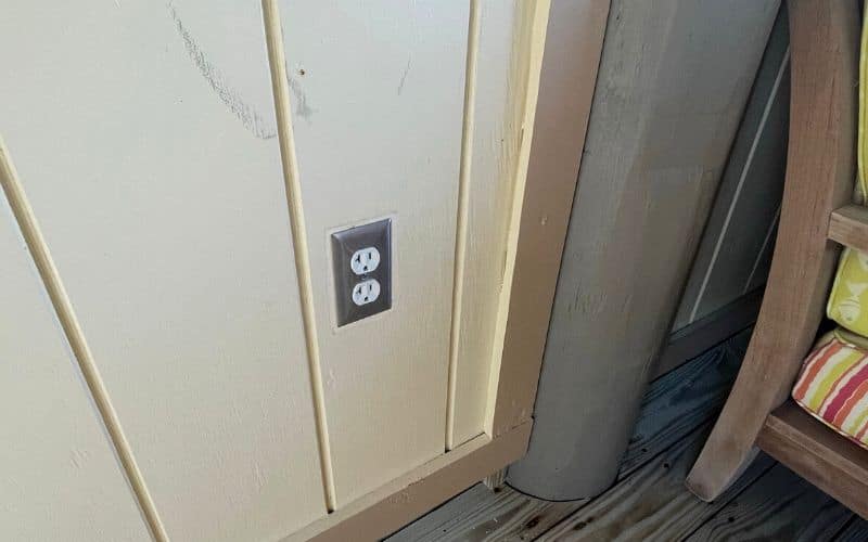 Power outlet inside the cabana