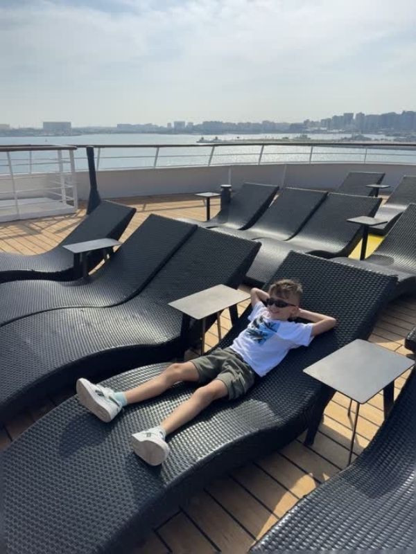 quiet cruise ship sun deck