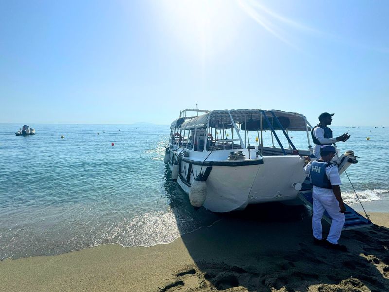 tender boat on the beach at Capri